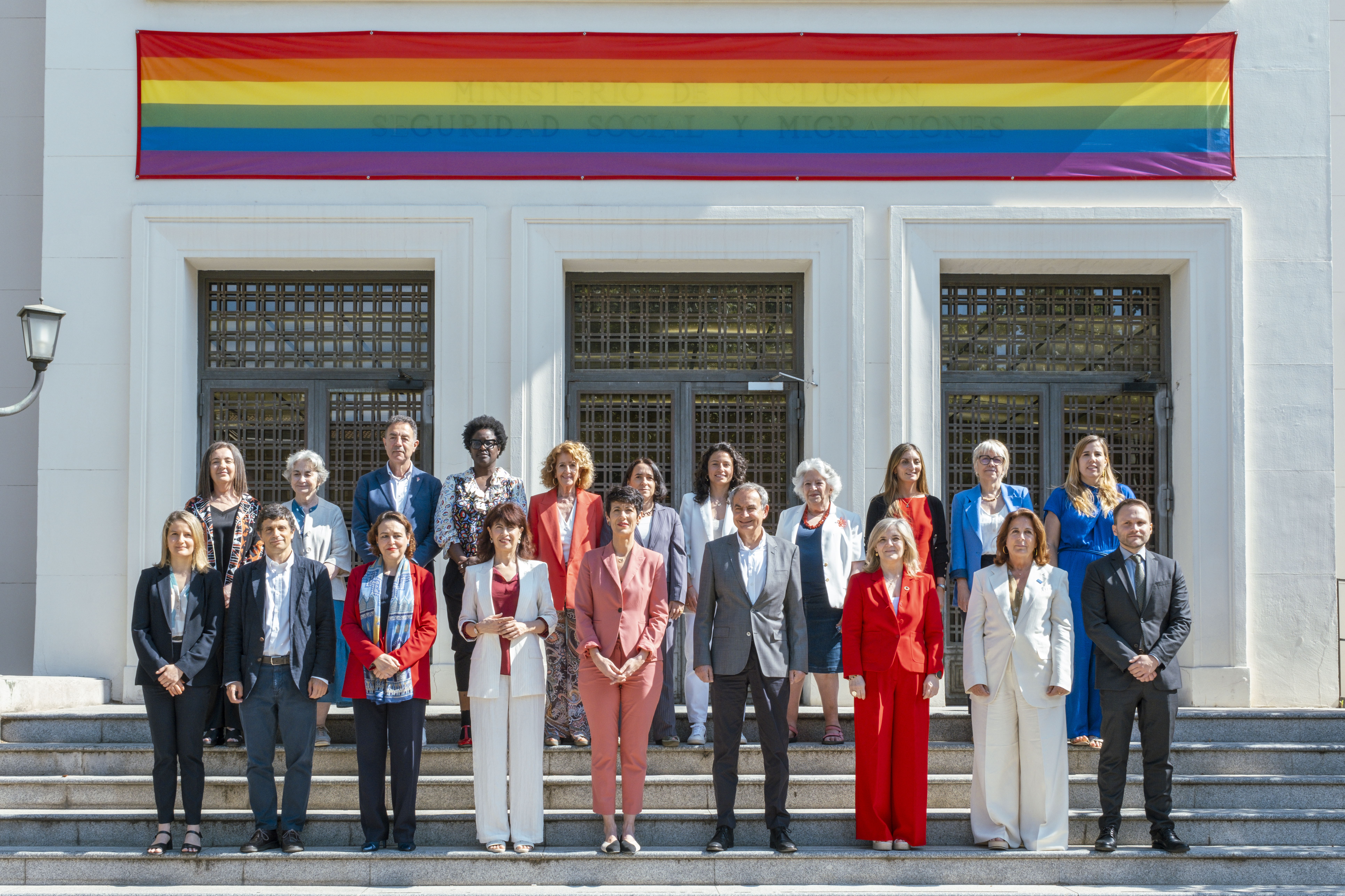 Elma Saiz junto a la presidenta del Congreso de los Diputados, Francina Armengol