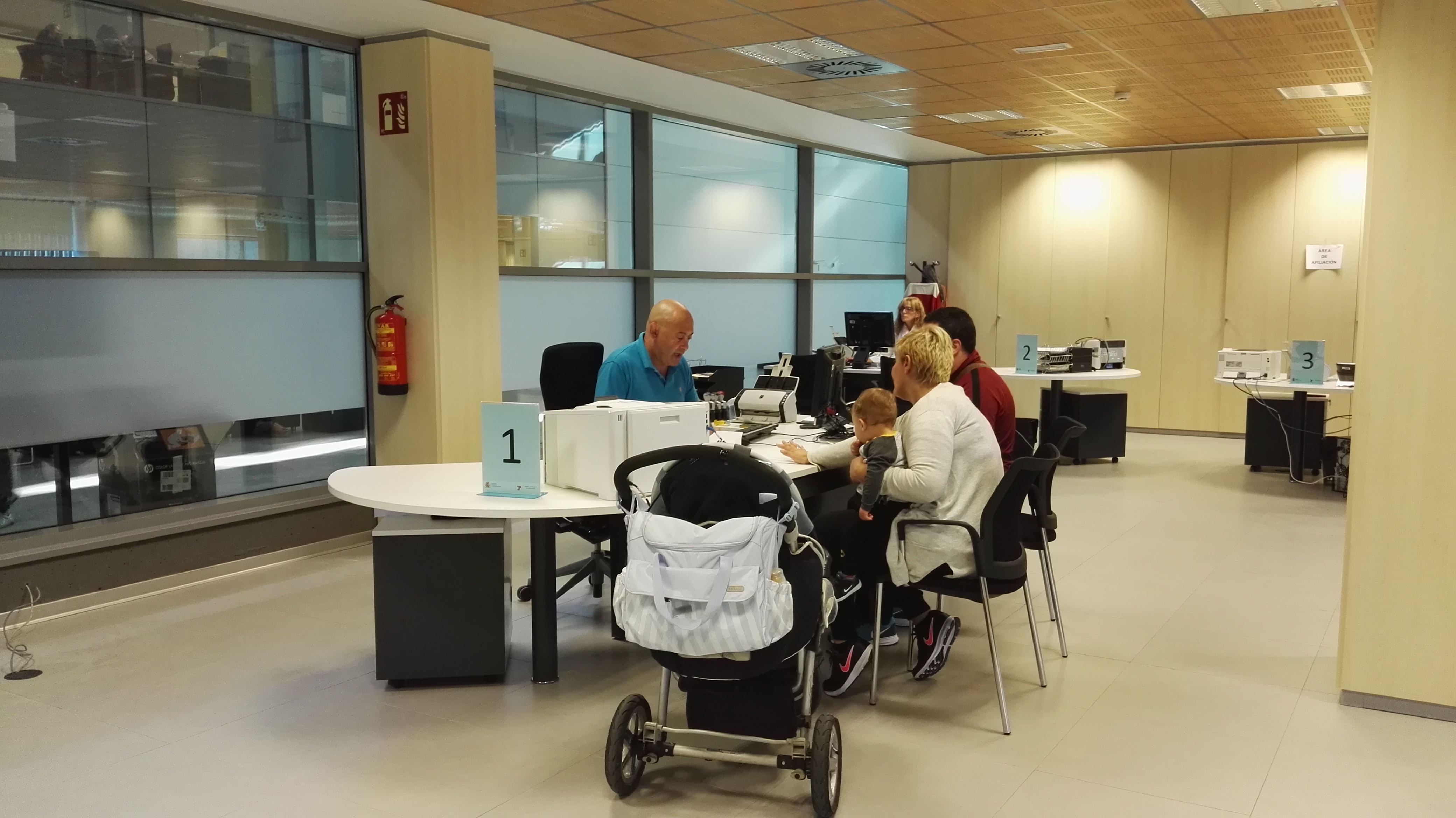 Atención presencial en oficina de la Seguridad Social