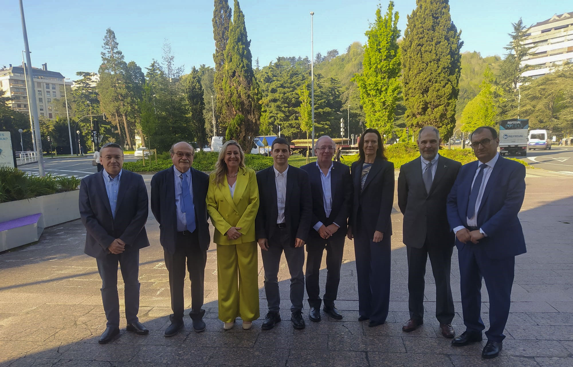 El secretario de Estado, junto a la directora del ISM