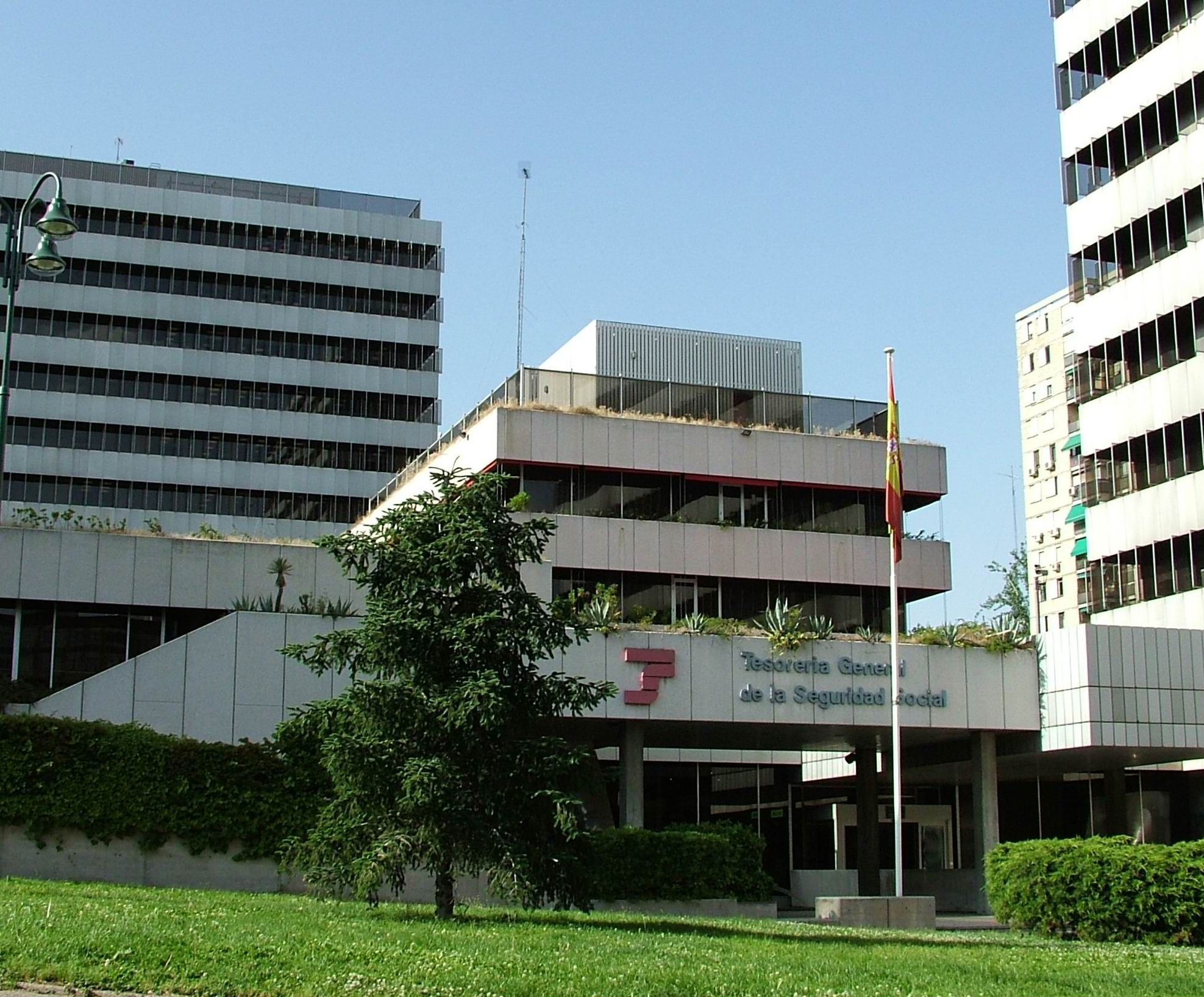 fachada de la sede central de la TGSS