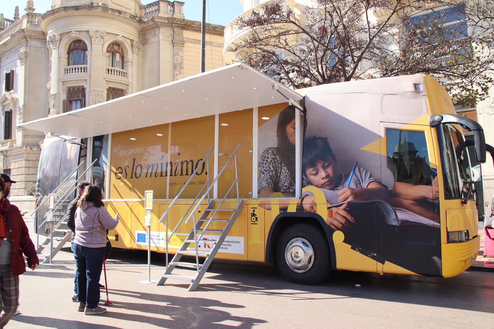 Imagen del autobús en su paso por Valencia esta semana