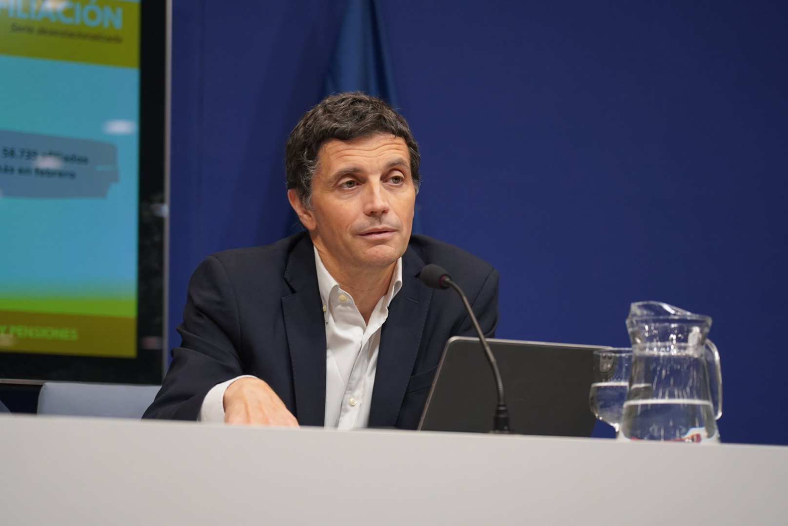 Secretario de Estado de Trabajo, Joaquín Pérez Rey, junto al secretario de Estado de Seguridad Social y Pensiones, Borja Suárez, durante la rueda de prensa de presentación de los datos de afiliación y paro correspondientes a enero de 2025